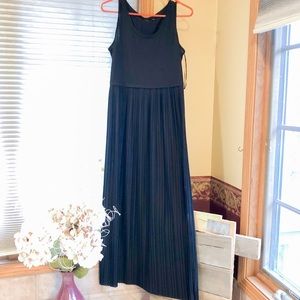 Apt. 9 sleeveless pleated maxi dress